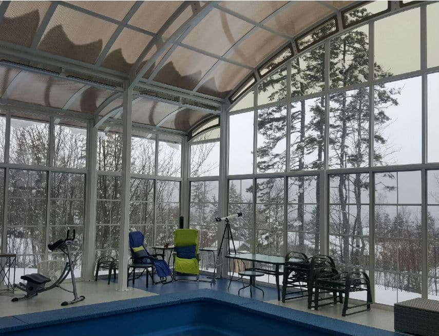 Abri piscine installé à Rimouski