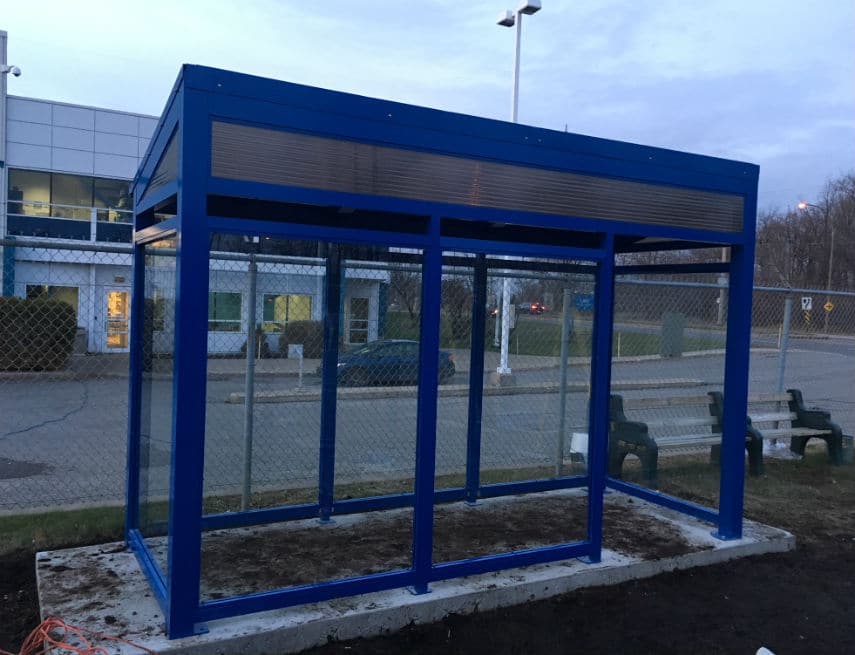 Smoking shelter with glass walls