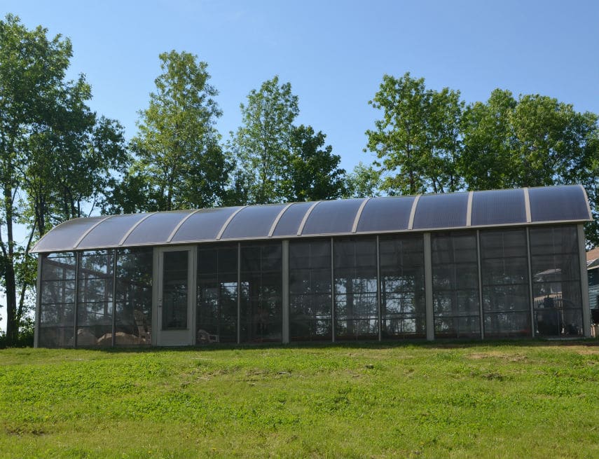 Abri de piscine de 14' de haut à Rimouski